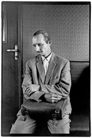 Edmund Thiele, Erster Drehtag des Spielfilms „Die Mörder sind unter uns“ am Anhalter Bahnhof, Berlin, 7. Mai 1946 © Deutsches Historisches Museum Edmund Thiele, Erster Drehtag des Spielfilms „Die Mörder sind unter uns“ am Anhalter Bahnhof, Berlin, 7. Mai 1946 © Deutsches Historisches Museum